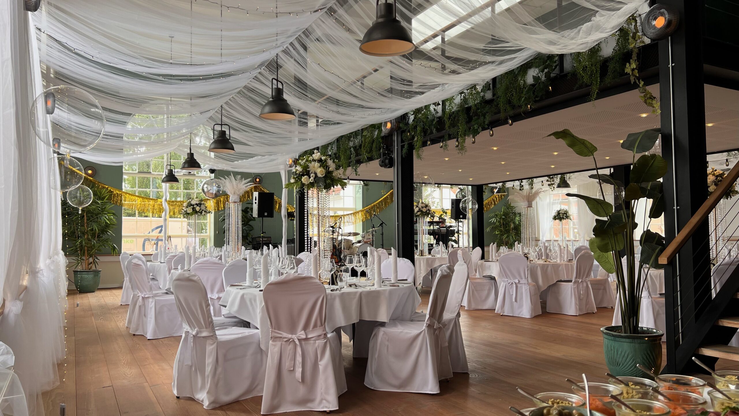 Hold bryllup i Vejen i imponerende omgivelser | Restaurant Alfa
